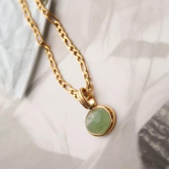 Oval pendant necklace - Picture 3 of 4